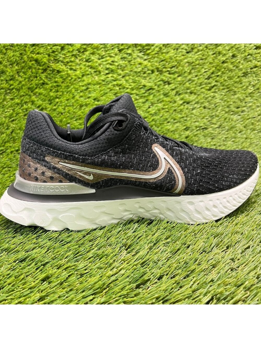 Nike React Infinity Run Flyknit 3 Womens Size 9.5 Black Running Shoes Sneakers